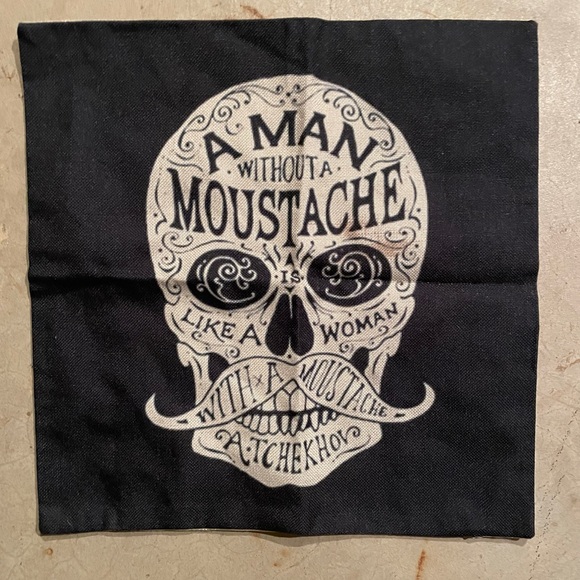 Pillow case covering - Picture 1 of 1